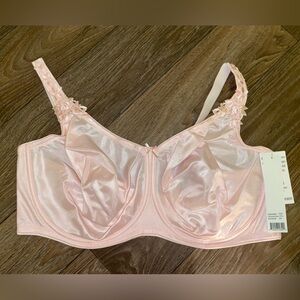 Bra size 44F
New with tags!
